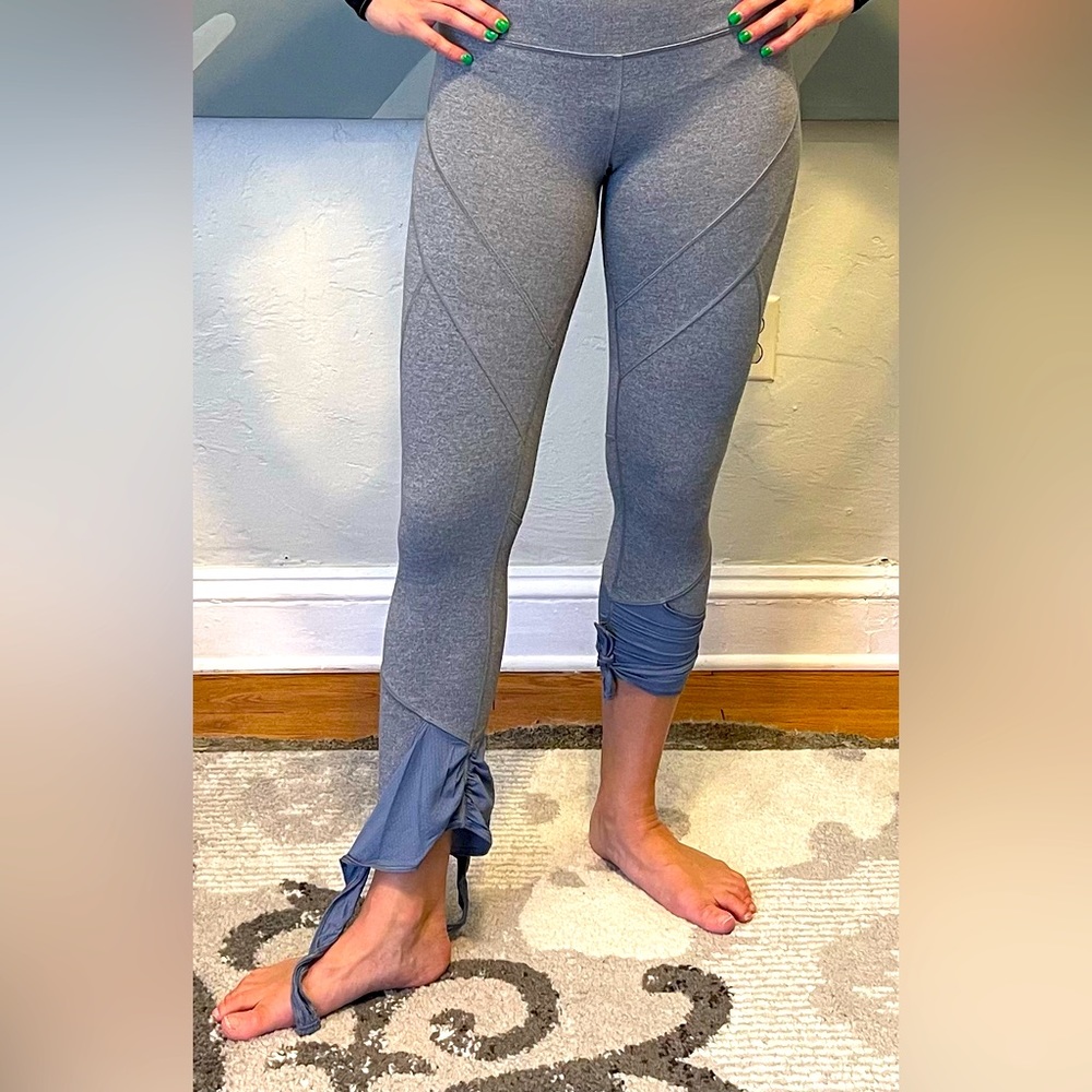 lululemon gray cropped leggings with ties